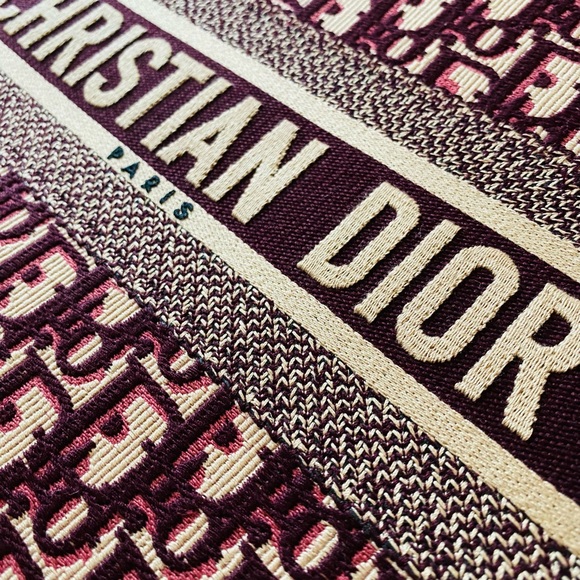 Dior Book Tote - Large - Picture 5 of 9